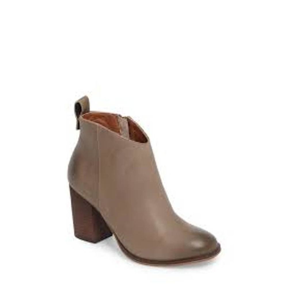 BP Lance women Leather Block Heel ankle Bootie size 11
